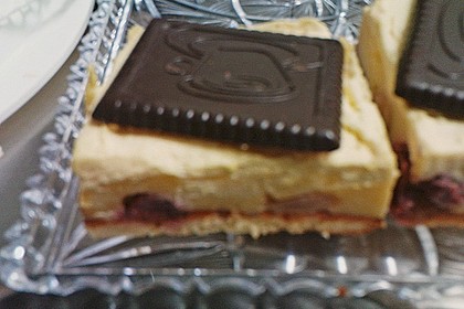 Bananen - Kirsch - Kuchen mit Keksen 1