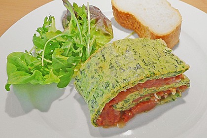 Vegetarische Roulade mit Tomatenf&uuml;llung