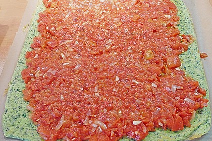 Vegetarische Roulade mit Tomatenf&uuml;llung 1