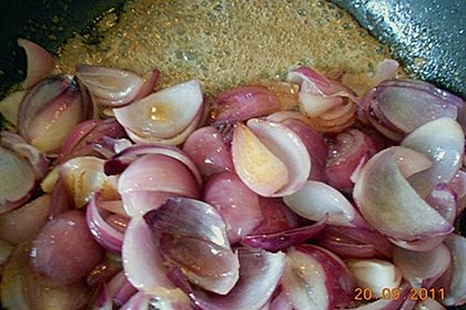 Karamellisierte Zwiebeln mit Basalmico