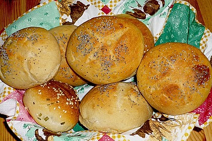 Urmelis Dinkel - Buttermilch Br&ouml;tchen mit Schnittlauch 1