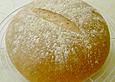 Rundes Krustenwei&szlig;brot