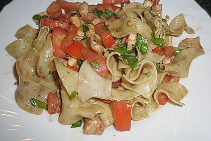 Tomate - Mozzarella - Nudel - Salat 2