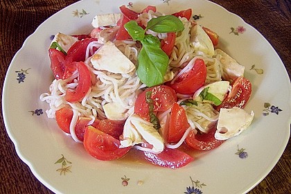 Tomate - Mozzarella - Nudel - Salat 3