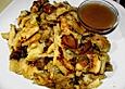T&ouml;ginger Mirabellenpfannkuchen mit frischem rohen Mirabellenmus