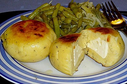 Kartoffelfrikadellen gefüllt mit Schafskäse 8