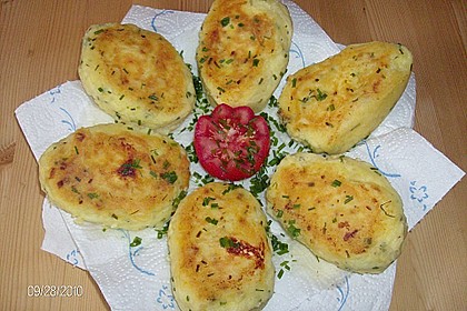 Kartoffelfrikadellen gefüllt mit Schafskäse 12