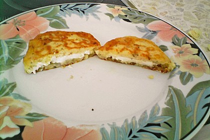 Kartoffelfrikadellen gefüllt mit Schafskäse 38
