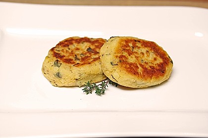Kartoffelfrikadellen gefüllt mit Schafskäse 7