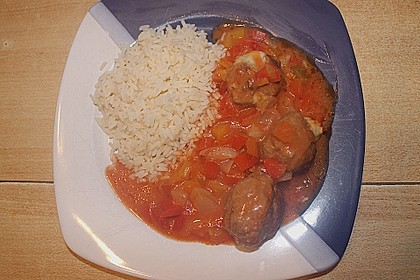 Hackb&auml;llchen mit Zigeunersauce 12