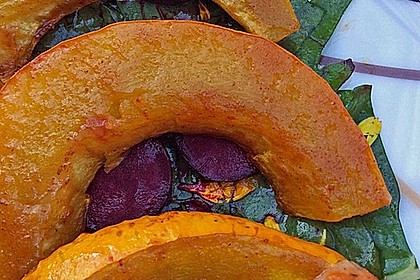 Lauwarmer Kürbissalat mit Rauke, Basilikum und Ziegenkäse 7