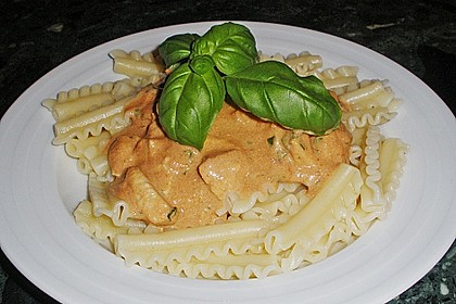 Tomaten - Frischk&auml;se - So&szlig;e mit H&auml;hnchenstreifen