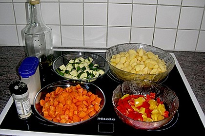 Gemischte Bratkartoffeln mit Gem&uuml;se