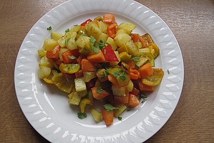 Gemischte Bratkartoffeln mit Gem&uuml;se 3
