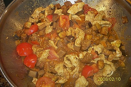 H&uuml;hnerbrustfilets mit Auberginen und Kreuzk&uuml;mmel