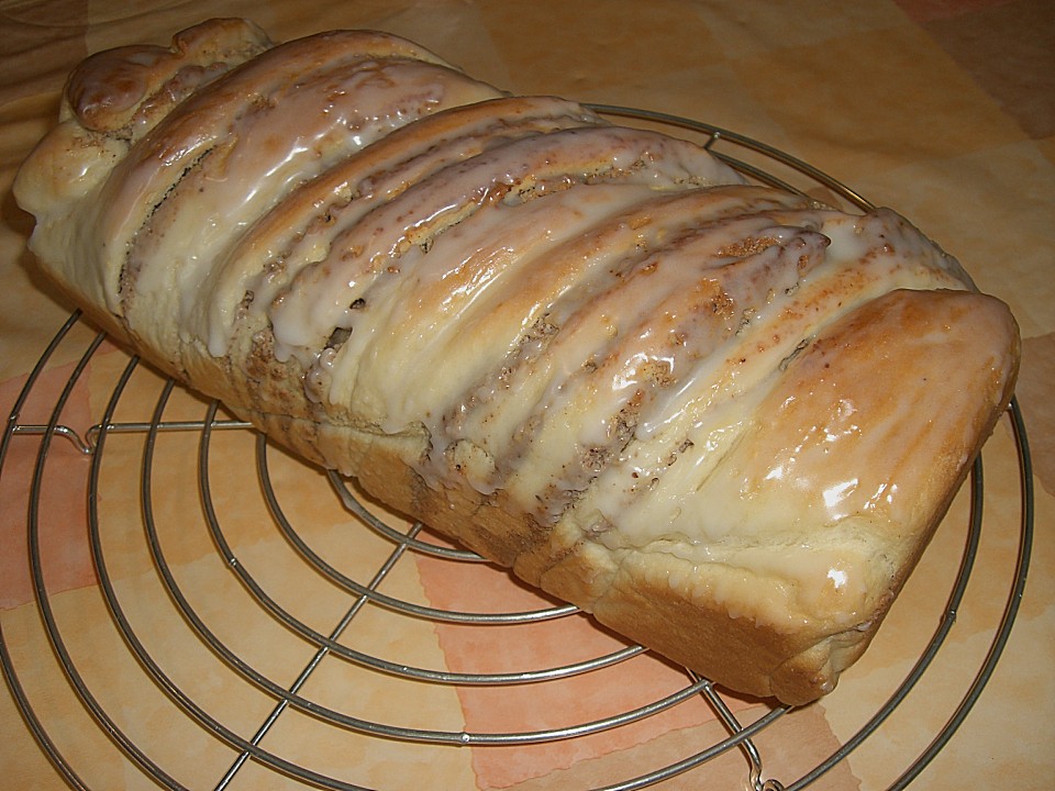 Nuss - Marzipan - Striezel (Rezept mit Bild) von wargele | Chefkoch.de