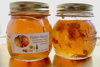 Apfelgelee mit Ingwer, Limetten & Waln&uuml;ssen