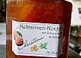 Nektarinenkonfit&uuml;re mit Zitronenmelisse und Orangensaft