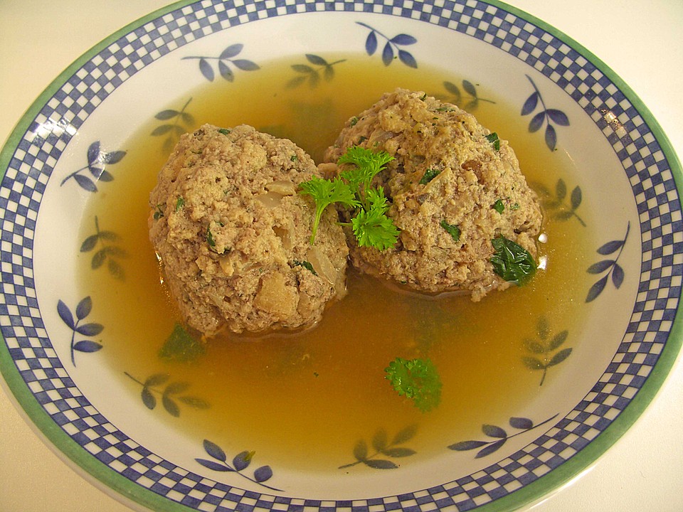 Leberknödelsuppe (Rezept mit Bild) von McMoe | Chefkoch.de