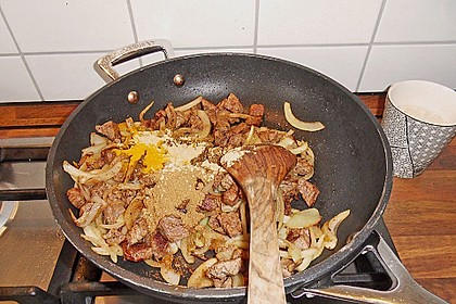 Curry - Rindfleisch mit indischem Gew&uuml;rzreis