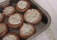 Gef&uuml;llte Champignons mit Cr&egrave;me fra&icirc;che