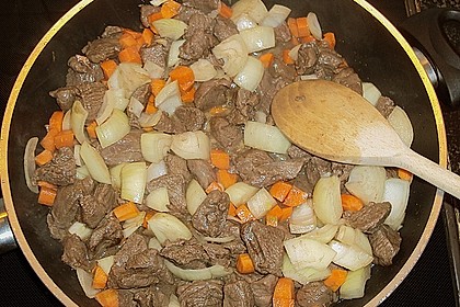 Wildgulasch mit Feigen - Senf - So&szlig;e
