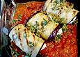 Auberginenr&ouml;llchen mit Mozzarella und Tomatensauce