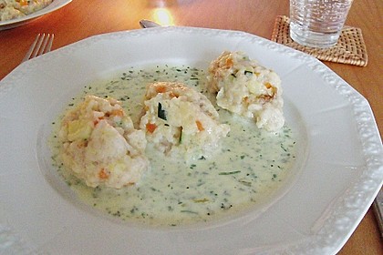 Gemüsenockerl mit Kräutersauce 9