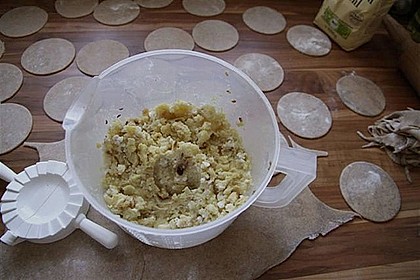 Russische Maultaschen mit Kartoffelf&uuml;llung 6