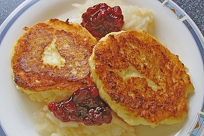 Topfenlaibchen mit Apfelst&uuml;cken