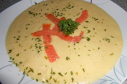 Kartoffelcremesuppe mit R&auml;ucherlachs 3
