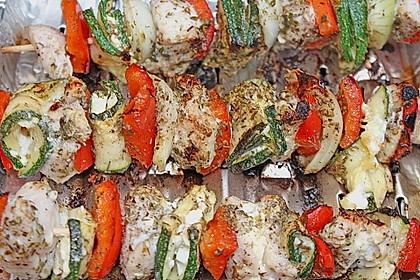 Grillspie&szlig;e mit Feta und Zucchini