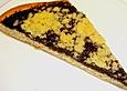Schwarzer Kirchweihkuchen mit Mohnschmier