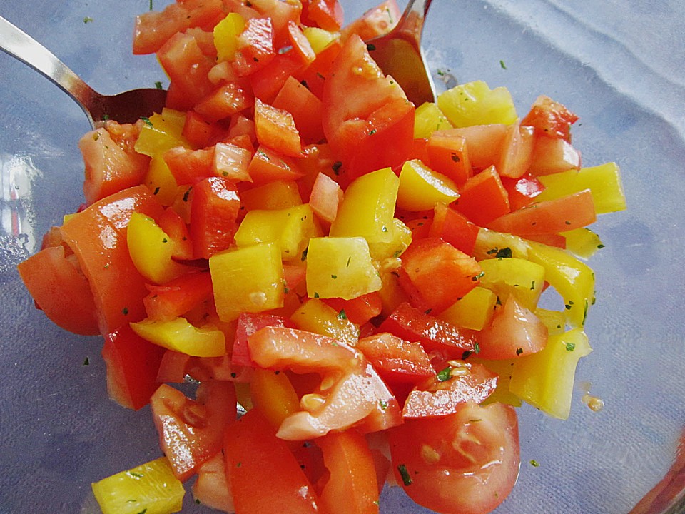 Tomaten - Paprika - Salat (Rezept mit Bild) von leggerlegger | Chefkoch.de