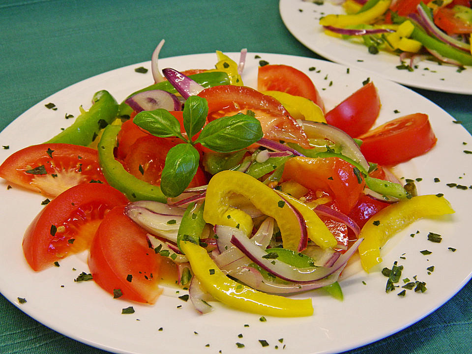 Tomaten - Paprika - Salat (Rezept mit Bild) von leggerlegger | Chefkoch.de