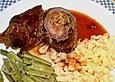 Rinderrouladen mit Bohnen und Paprika