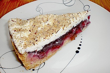 Beschwipster Zwetschgenkuchen mit Sahnehaube