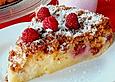 Himbeer - Mascarpone - K&auml;sekuchen mit Kokos - Knusperstreusel