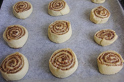 Schneckennudeln mit Nussf&uuml;llung 25