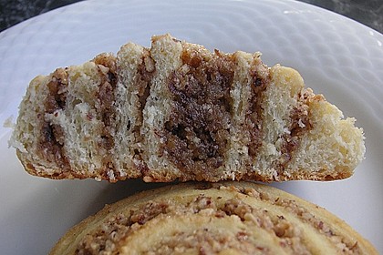 Schneckennudeln mit Nussf&uuml;llung 27