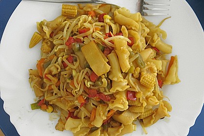 Asiatische Nudelpfanne 2