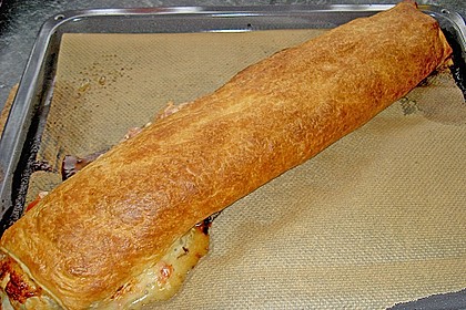 Schinken - Tomaten - Mozzarella - Strudel 27