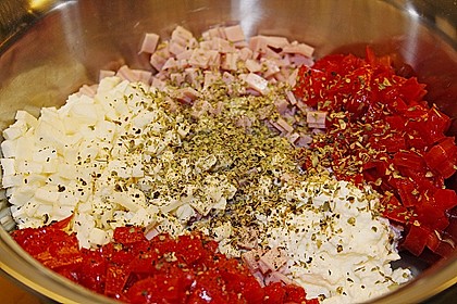Schinken - Tomaten - Mozzarella - Strudel 24