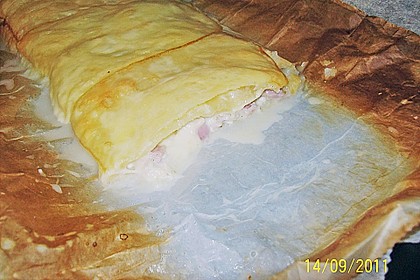 Schinken - Tomaten - Mozzarella - Strudel 45