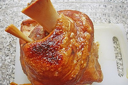 Knusprig gebratene Schweinshaxen 7