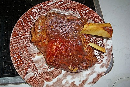 Knusprig gebratene Schweinshaxen 33