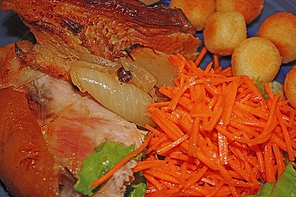 Knusprig gebratene Schweinshaxen 45