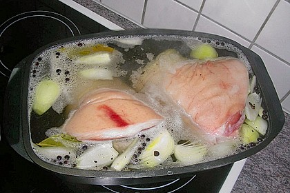 Knusprig gebratene Schweinshaxen 57