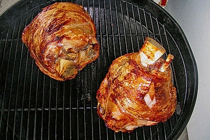 Knusprig gebratene Schweinshaxen 13
