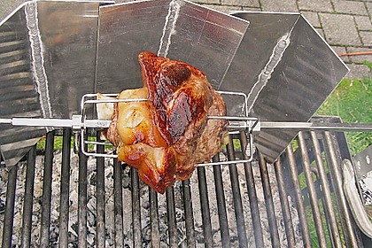 Knusprig gebratene Schweinshaxen 27
